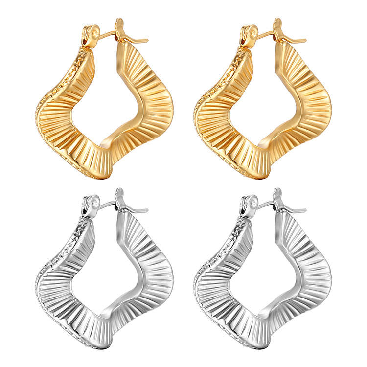 Fashionable Stainless Steel Hoop Earring Tarnish Free Jewelry Hoop Earring 18K Gold Plated Irregular Wave Hoop Earring for Women